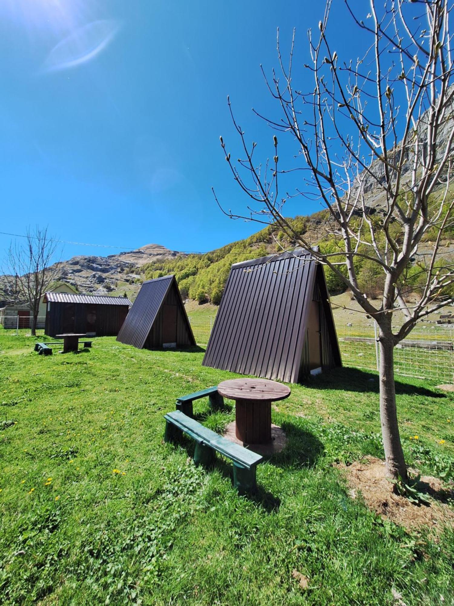 Katun Mokra accommodation&horseback riding Podgorica Exteriör bild